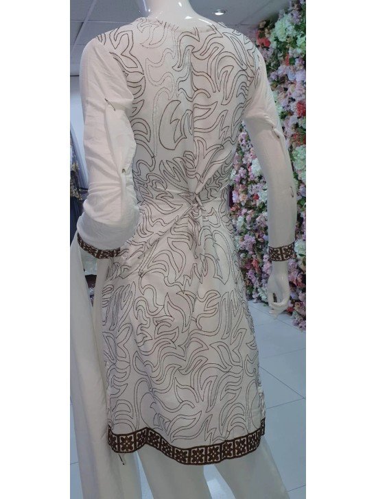 WHITE EMBROIDERED PAKISTANI READYMADE SALWAR KAMEEZ