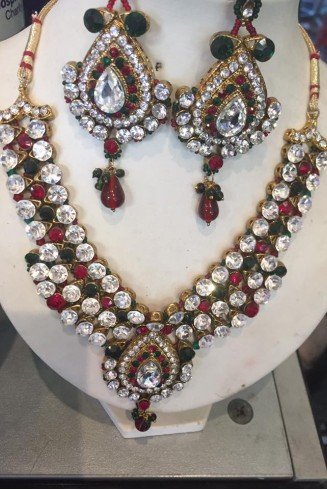 INDIAN WEDDING BRIDAL DIAMONTE NECKLACE AND EARRING SET