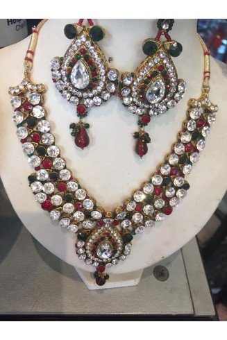 INDIAN WEDDING BRIDAL DIAMONTE NECKLACE AND EARRING SET