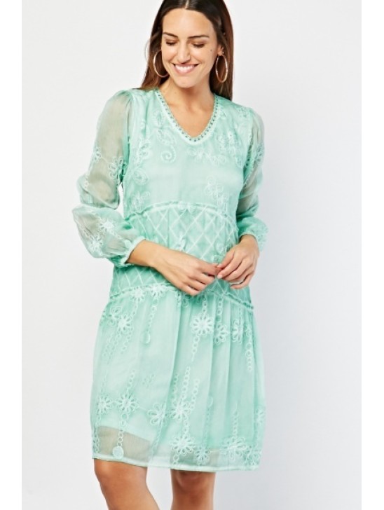 GORGEOUS  V-NECK SMOCK READY TO WEAR DRESS